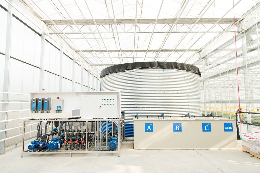 Water system in greenhouse